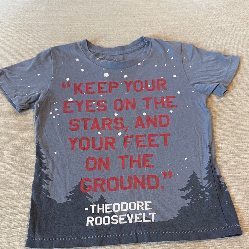Peek Gray Tee with Red Quote and Black Trees